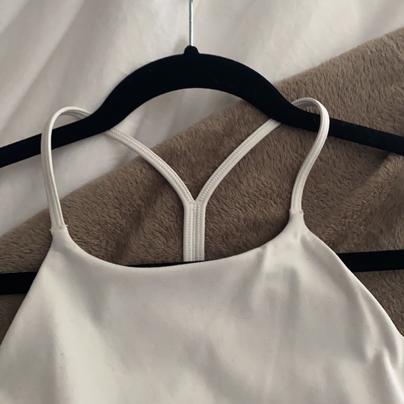 Lululemon white Tank with inserts - Picture 4 of 5
